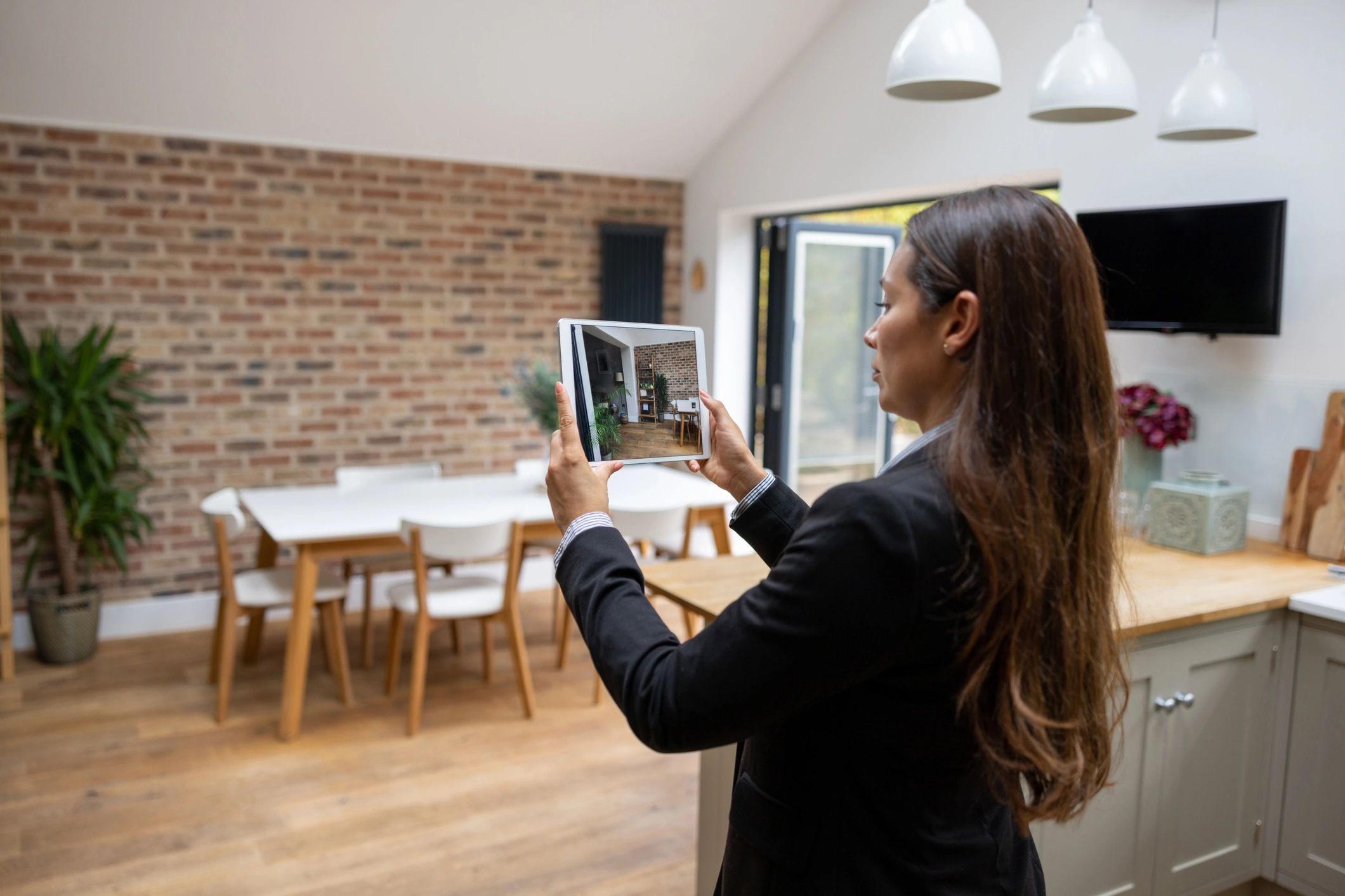 Property owner managing listings online